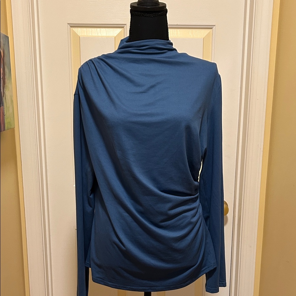 Elegant Blue Women's Ruched Top 100% polyester stretch